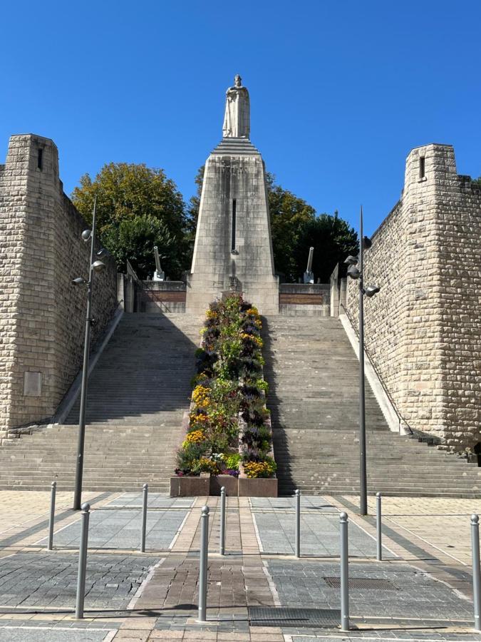 La Cour Du Prince Verdun-sur-Meuse Buitenkant foto