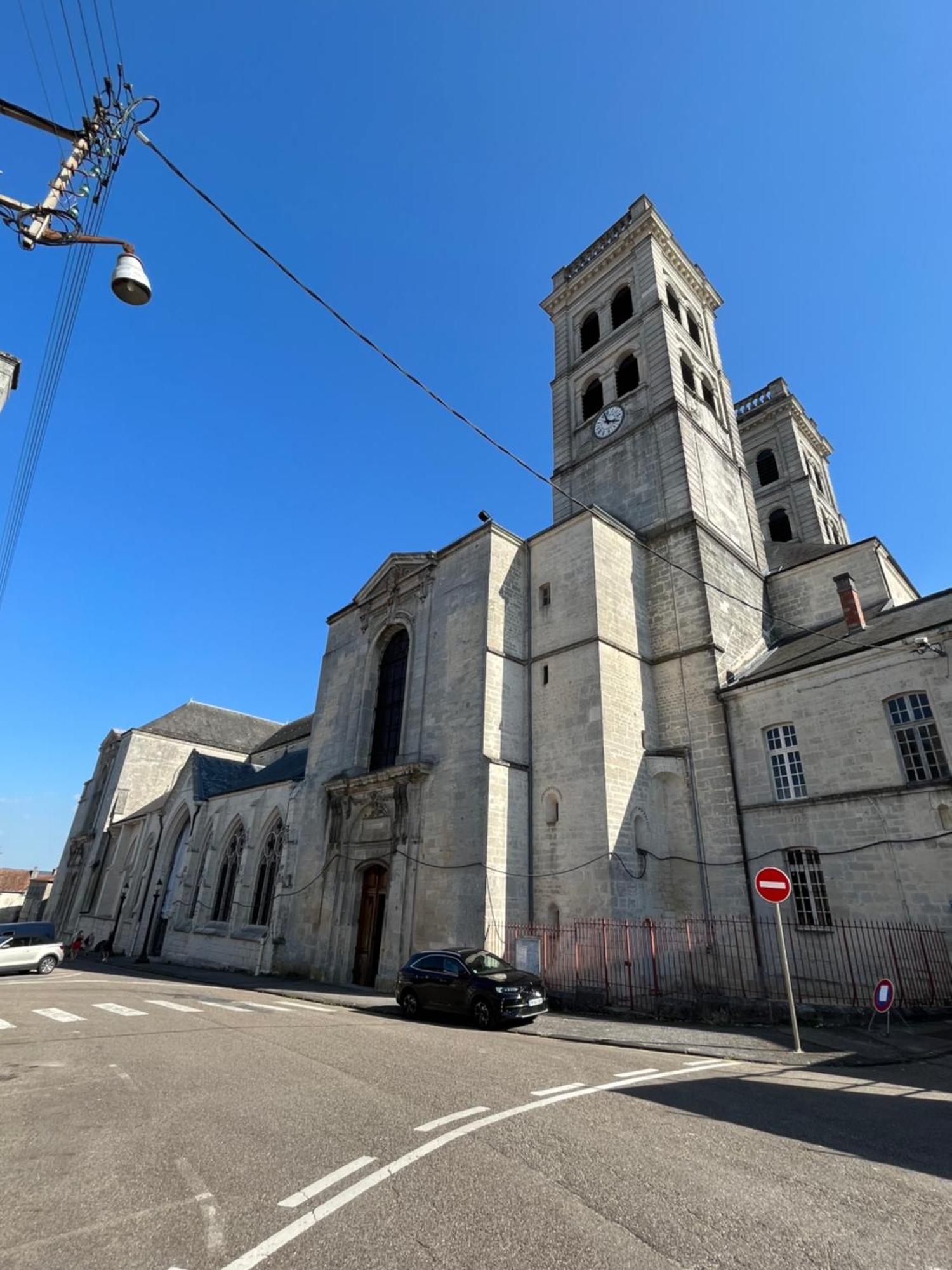 La Cour Du Prince Verdun-sur-Meuse Buitenkant foto